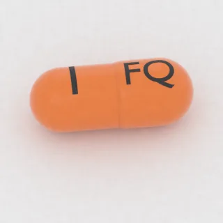 Acetazolamid 500 mg Kapsel: orange, 24 mm, Prägung FQ auf der einen Seite und 1 auf der anderen.