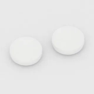 Amoksycylina + kwas klawulanowy 200 mg / 50 mg, tabletka: biała, okrągła, 11 mm, bez oznaczenia.