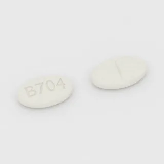 Alprazolam 0.25 mg tablet: white, oval, 9 mm, scored, imprinted B704.