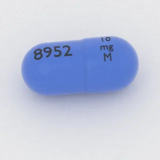 Amphetamine and dextroamphetamine 2.5 mg / 2.5 mg / 2.5 mg / 2.5 mg capsule: blue and blue, 16 mm, imprinted 10 mg M 8952.