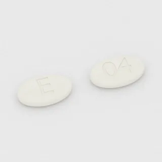 Carvedilol 25 mg tablet: white, oval, 13 mm, imprinted E on one side and 04 on the other.