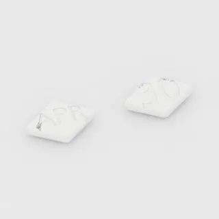 Apremilast 30 mg tablet: beyaz, eşkenar dörtgen, 12 mm, bir yüzünde APR, diğer yüzünde 30 baskısı var.