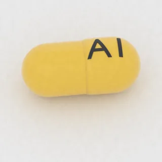 Benzonatat 100 mg Kapsel: gelb, 9 mm, Prägung A1.