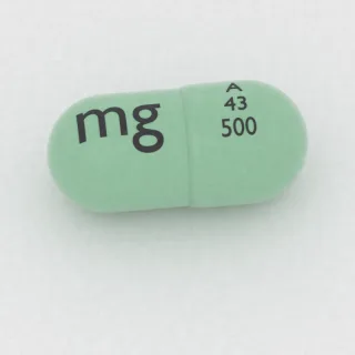 Sefaleksin 500 mg kapsül: yeşil, 21 mm, üzerinde A 43 500 mg baskısı var.