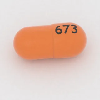 Calcitriol 0.25 ug Kapsel: orange, 10 mm, Prägung 673.