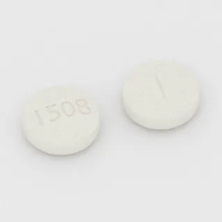 Tablet Bosentan 32 mg: putih, bulat, 10 mm, bergaris bagi, dengan kode cetak 1508.