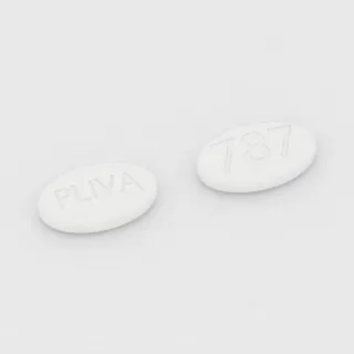 Azitromisin 250 mg tablet: beyaz, oval, 15 mm, bir yüzünde PLIVA, diğer yüzünde 787 baskısı var.