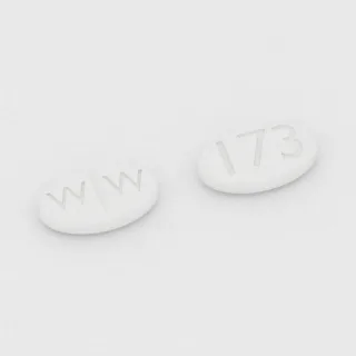Tablet Kaptopril 50 mg: putih, oval, 8 mm, bergaris bagi, dengan kode cetak WW di satu sisi dan 173 di sisi lainnya.