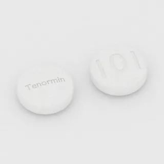 قرص أتينولول 100 mg: أبيض، مستدير، 9 مم، النقش Tenormin على أحد الوجهين و101 على الوجه الآخر.