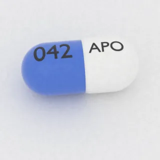 Asiklovir 200 mg kapsül: beyaz ve mavi, 18 mm, bir yüzünde APO, diğer yüzünde 042 baskısı var.