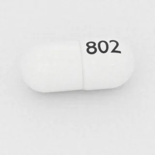 كبسولة سيفالكسين 500 mg: أبيض، 22 مم، النقش 802.