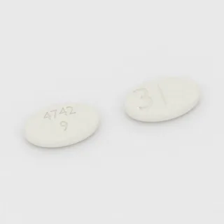 Citalopram 40 mg Tablette: weiß, oval, 11 mm, mit Bruchkerbe, Prägung 4742 9 3.