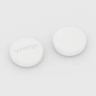 Ciprofloxacin 250 mg tablet: white, round, 10 mm, imprinted WW927.