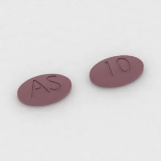 Ambrisentan 10 mg Tablette: rosa, oval, 10 mm, Prägung AS auf der einen Seite und 10 auf der anderen.
