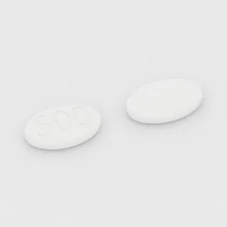 Azitromisin 500 mg tablet: beyaz, oval, 17 mm, üzerinde 500 baskısı var.