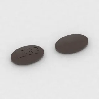 Karbidopa + lewodopa 50 mg / 200 mg / 200 mg, tabletka: brązowa, owalna, 17 mm, z oznaczeniem L533.