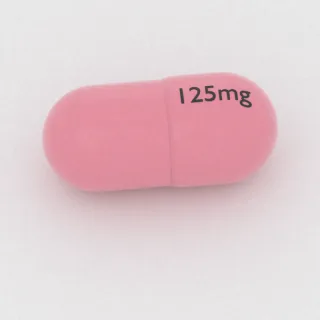 كبسولة أبريبيتانت 125 mg: وردي، 20 مم، النقش 125mg.