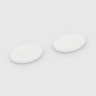 Azitromisin 600 mg tablet: beyaz, oval, 19 mm, üzerinde GGD7 baskısı var.