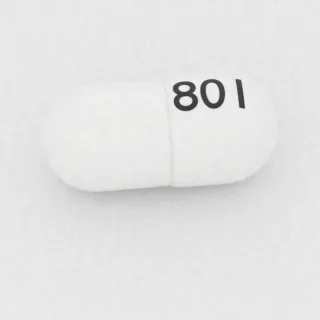 كبسولة سيفالكسين 250 mg: أبيض، 20 مم، النقش 801.