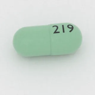 كبسولة سيفالكسين 500 mg: أخضر، 22 مم، النقش 219.
