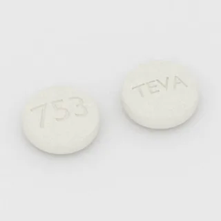 Atenolol 100 mg tablet: white, round, 9 mm, imprinted 753 on one side and TEVA on the other.