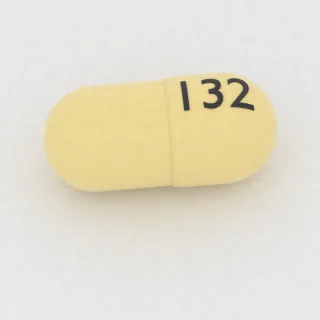 Benzonatat 100 mg Kapsel: gelb, 9 mm, Prägung 132.