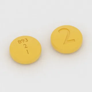 Apixaban 2.5 mg Tablette: gelb, rund, 6 mm, Prägung 893 2 1 2.
