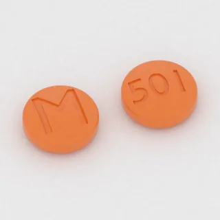 Bisoprolol ve hidroklorotiyazid 2.5 mg / 6.25 mg tablet: turuncu, yuvarlak, 7 mm, bir yüzünde M, diğer yüzünde 501 baskısı var.